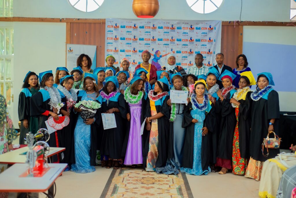Photo d'ensemble des laureates en coupe-couture