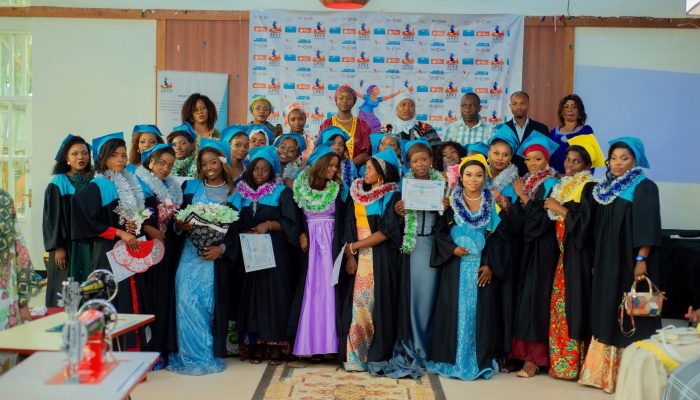 Photo d'ensemble des laureates en coupe-couture